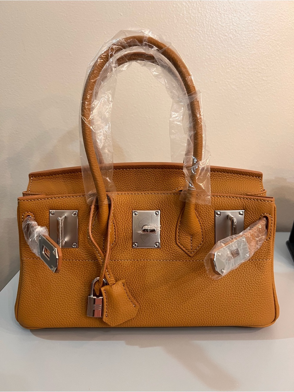 Non-Branded Genuine Leather Shoulder Bag, Size 29, Silver Hardware